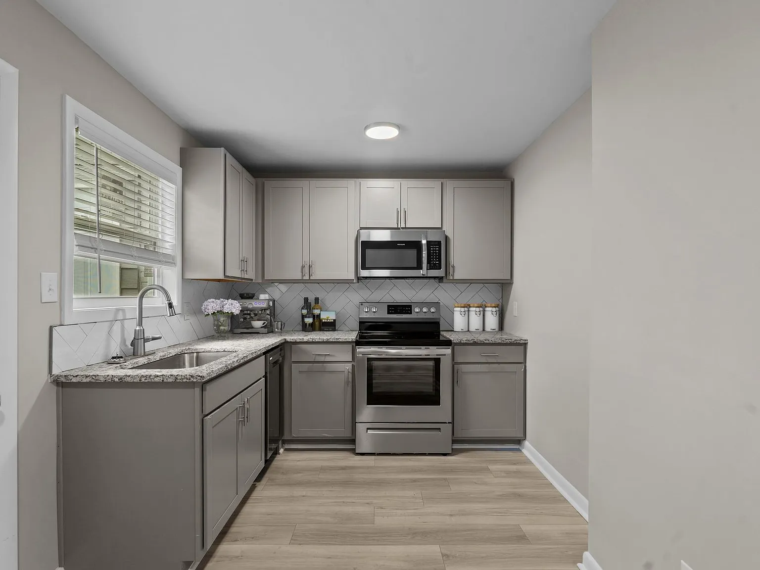 Shenandoah Townhomes — Photo 4