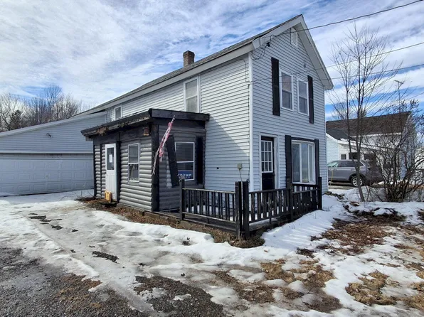 46 River Road, Howland, ME 04448