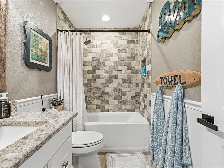 4751 Coquina Key Dr SE — Photo 32
