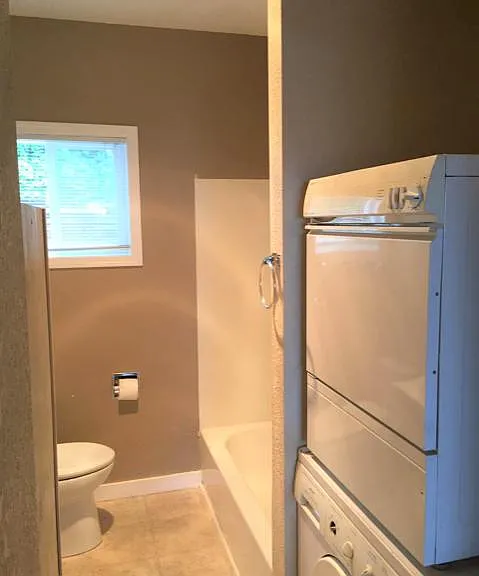 2102 NW Kelly Dr #11 — Photo 8