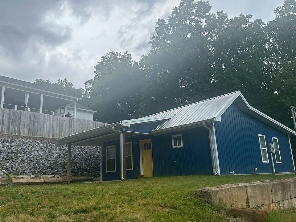2nd image of 180 Barbara Rd