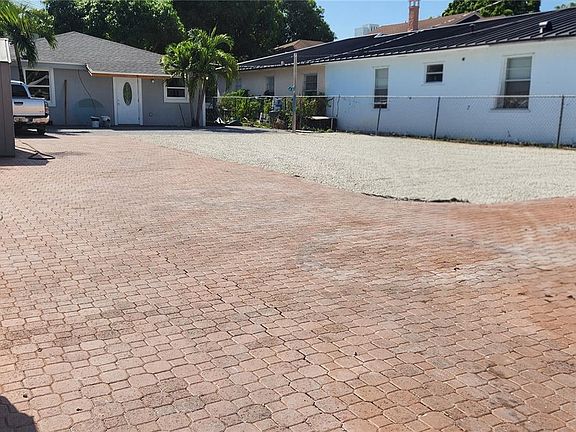 2nd image of 150 NW 17th Ct