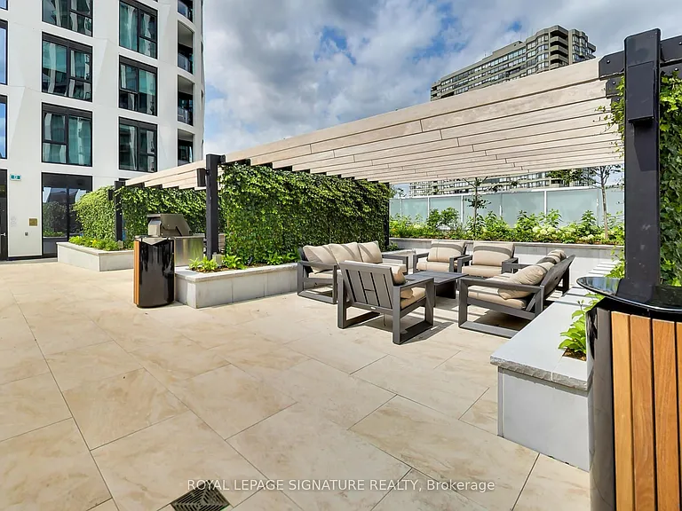25 Cordova Ave #Penthouse 04 — Photo 27