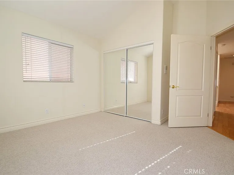 2203 Harriman Ln #B — Photo 17