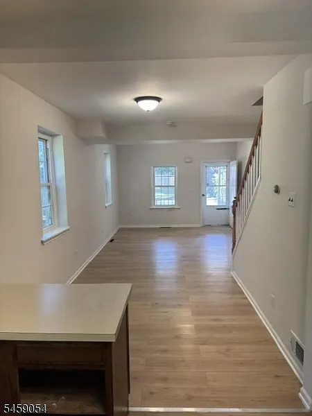 2 bed, 1.5 bath, 1066 sqft, $2,200 — Photo 2