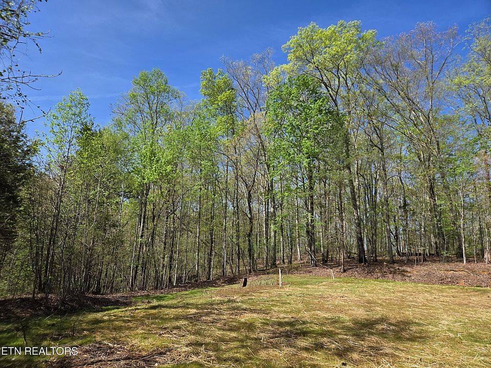 1st image of 354 Ladd Ridge Rd