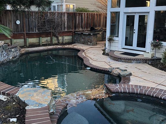 Pool, Spa and BBQ area