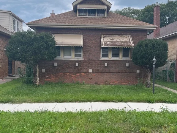 8139 S Blackstone Ave, Chicago, IL 60619