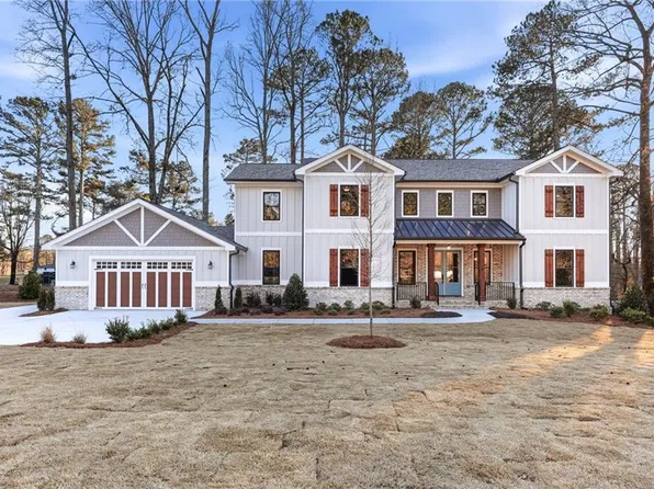 6054 Stewart Rd, Buford, GA 30518
