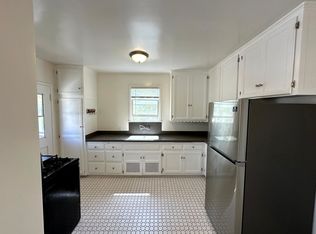 Move-In Special! $600 Off The First Year's Rent - Lovely Cozy & Spacious Renovated Upper Level 1 ..., Los Angeles, CA 90036