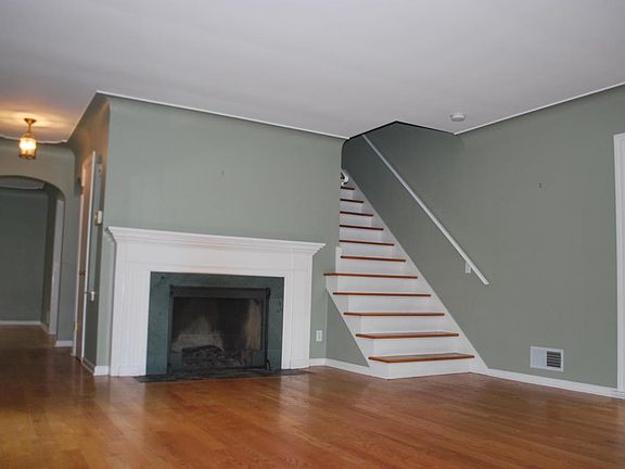 2nd image of 205 Sligh Blvd NE