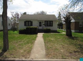 708 11th St S, Virginia, MN 55792