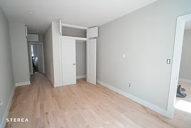 Rented by Sterea Agency