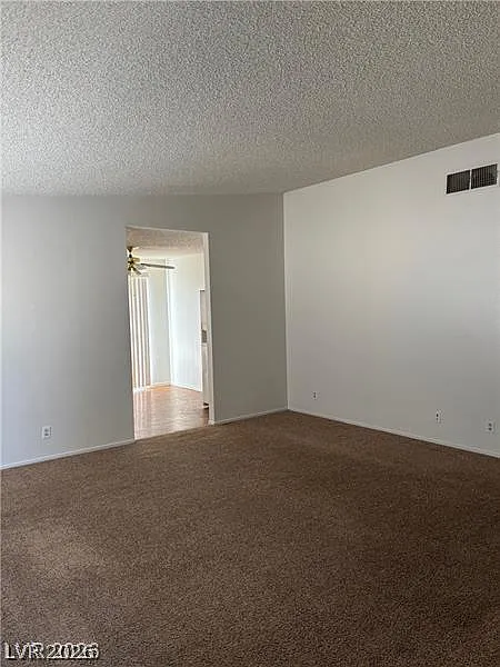 3 bed, 2.0 bath, 1164 sqft, $1,600 — Photo 4