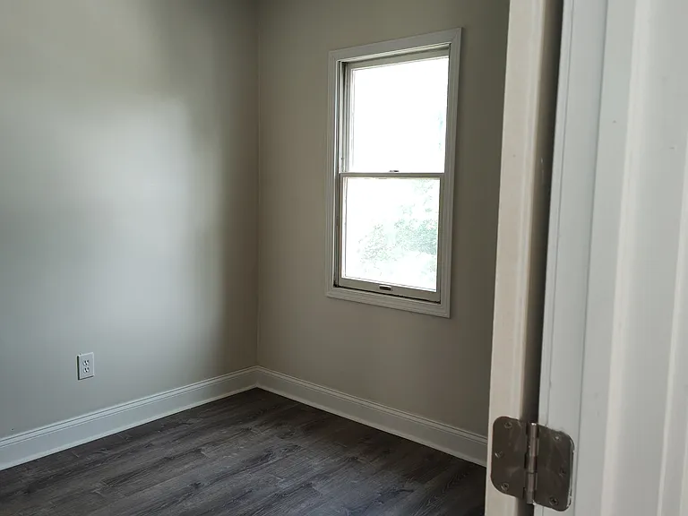 53 Duerstein St #UP — Photo 25