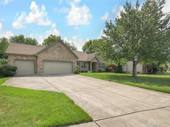 990 Winterwood Ct, Dayton, OH 45430