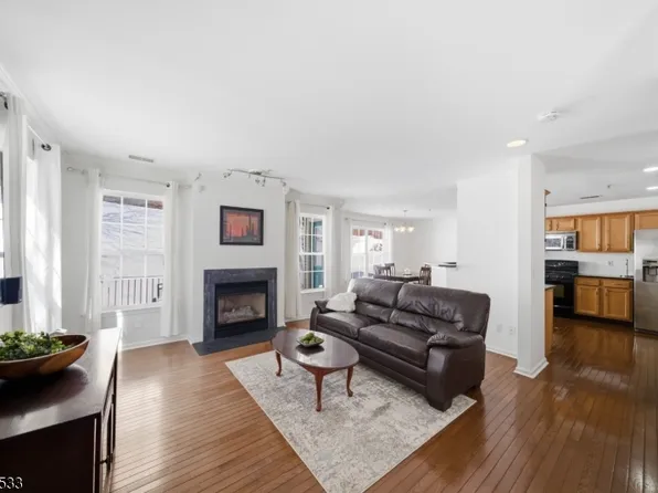 1108 Shadowlawn Dr, Green Brook Twp., NJ 08812