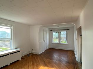 175 Munro Blvd #2, Valley Stream, NY 11581