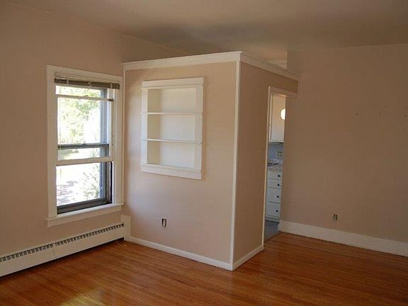 4th image of 703 E Gorham St APT 4