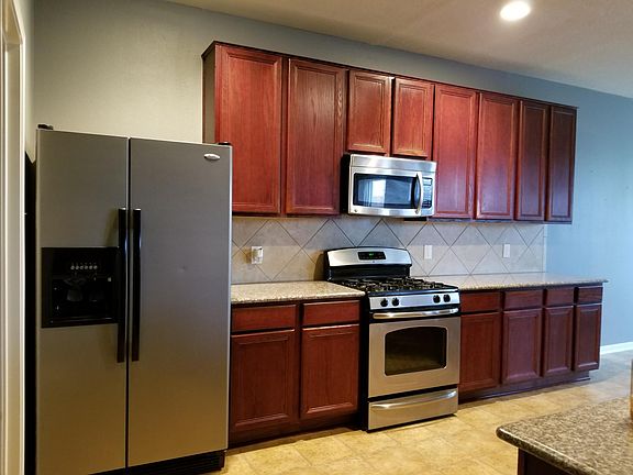 Parial view of kitchen.