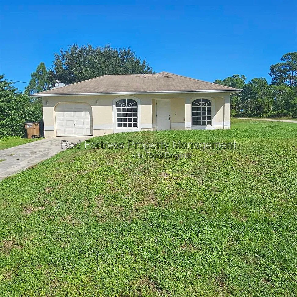 3 bed, 2.0 bath, 1048 sqft, $1,395 — Photo 1