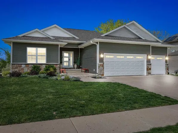 410 E Jefferson St, North Liberty, IA 52317