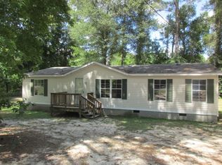 204 Pineway Dr, Dexter, GA 31019