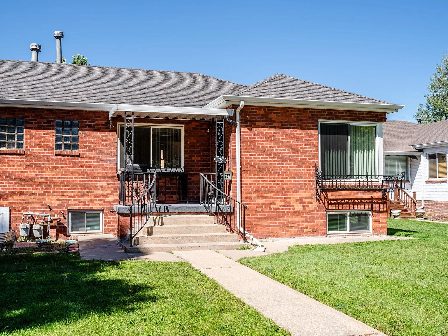 3 bed, 1800 sqft, $2,800 — Photo 1