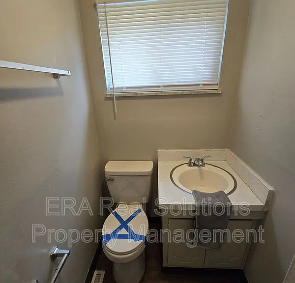 914 S Weyant Ave — Photo 6