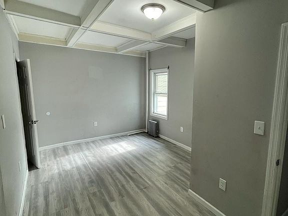 3rd image of 445 14th Ave #1