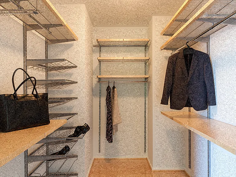 Spacious closets available