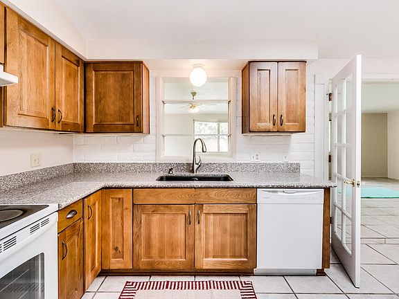 5th image of 7479 N Camino De La Tierra