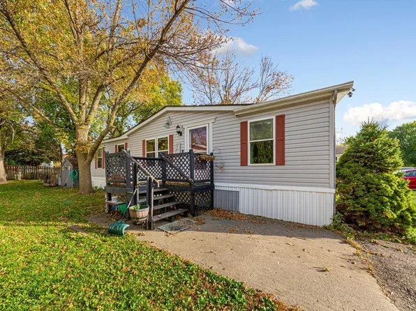 107 Hilton Ct, Mankato, MN 56001