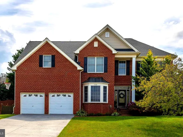 2530 Goldenfield Ln, Winchester, VA 22601
