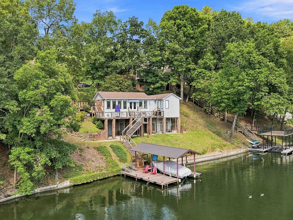 1st image of 407 Lakeside Cir
