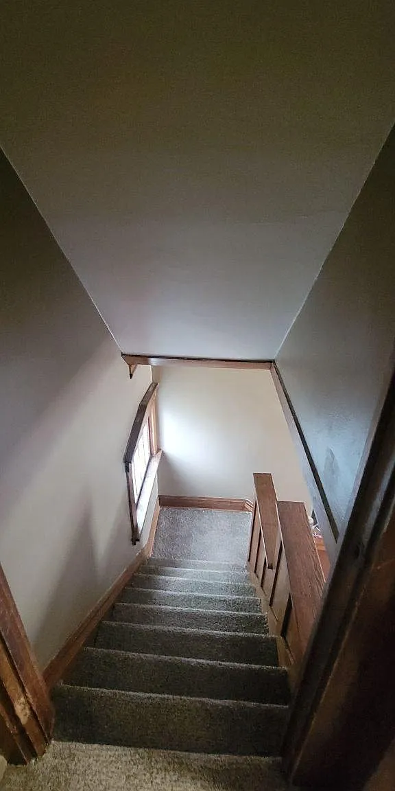 3 bed, 1.5 bath, 1344 sqft, $1,000 — Photo 3