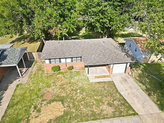 2nd image of 2031 N Kessler St