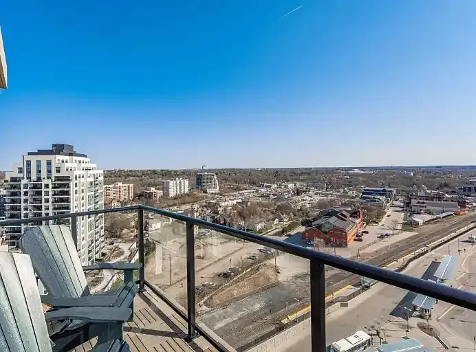 160 Macdonell St #1607 — Photo 10