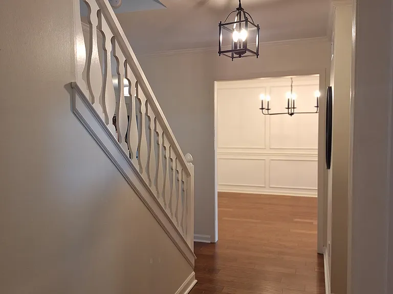 277 Amanda St — Photo 17