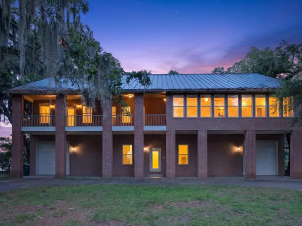 7348 State Highway 20 W, Freeport, FL 32439