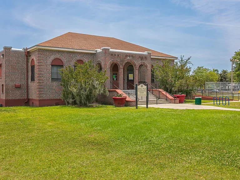 401 S Bermuda Blvd — Photo 33