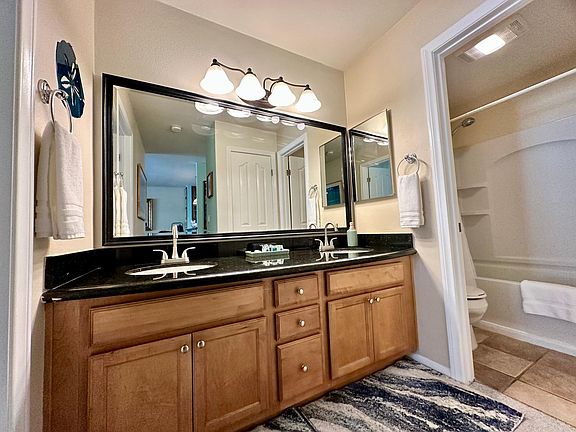4th image of 3030 Suncrest Dr Unit 515