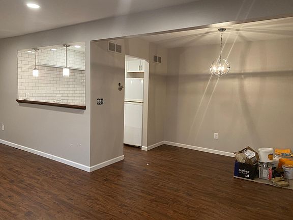 5th image of 6943 Harvard Ln