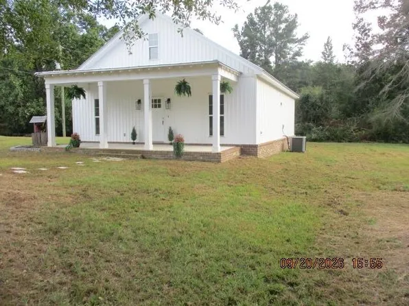 1804 Woodbreeze Cir SE, Hartselle, AL 35640
