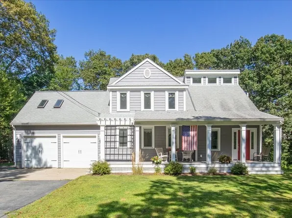 7 Beach St, Foxboro, MA 02035