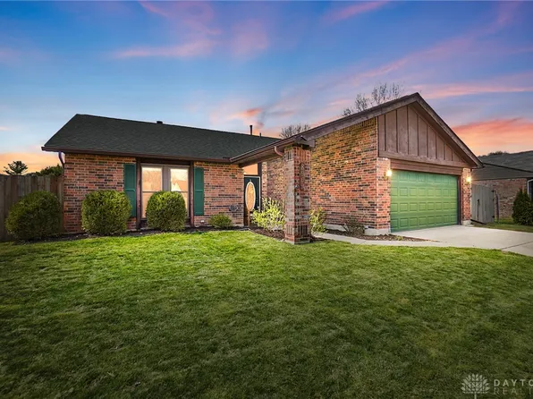 8969 Gardengate Dr, Dayton, OH 45424