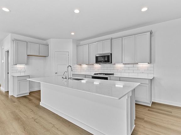 2nd image of 1260 Imperial Ranch Way
