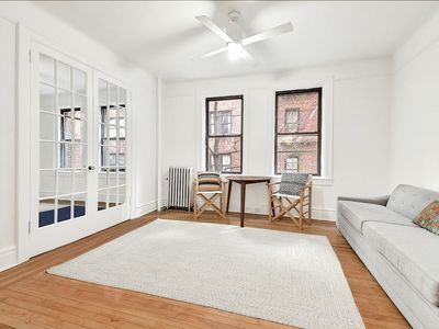 35-45 82nd St APT 3, Queens, NY, 11372