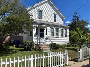 28 Merton Rd, Newport, RI 02840