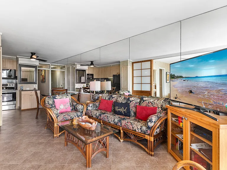 S Kihei Rd — Photo 2